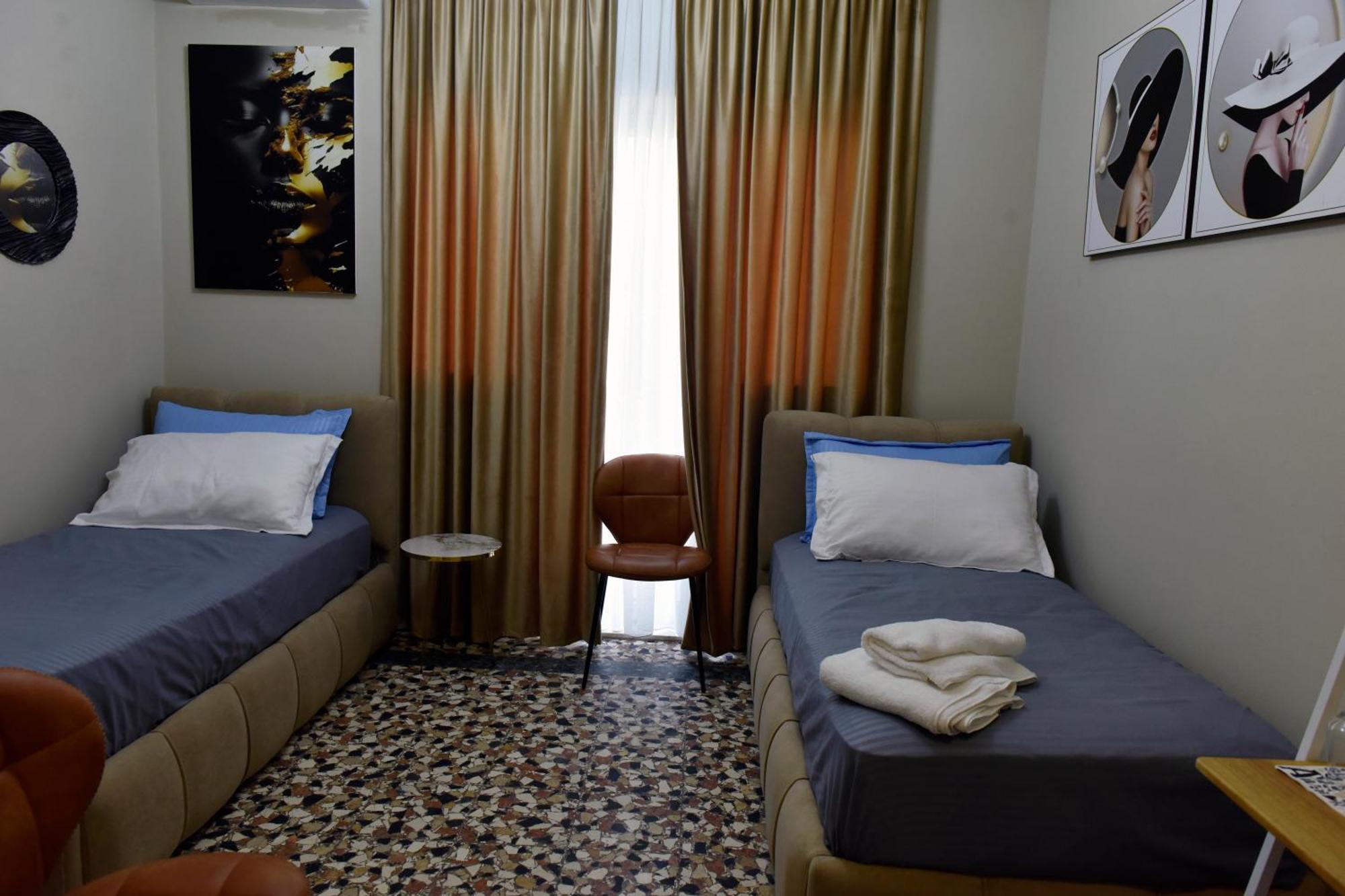 City Center Rooms And Apartments ดูร์เรส ภายนอก รูปภาพ