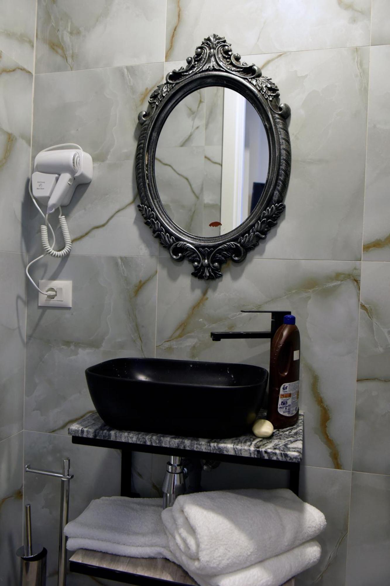 City Center Rooms And Apartments ดูร์เรส ภายนอก รูปภาพ